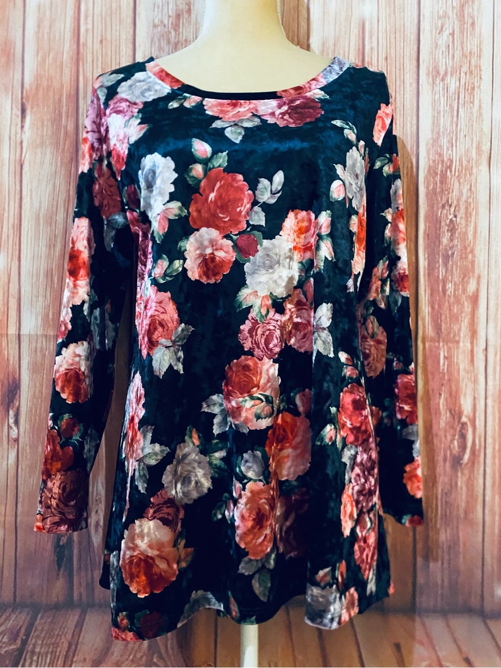 Women’s L /XL Blouse Nally Millie Multicolored Floral Velour 3/4 Sleeves Soft